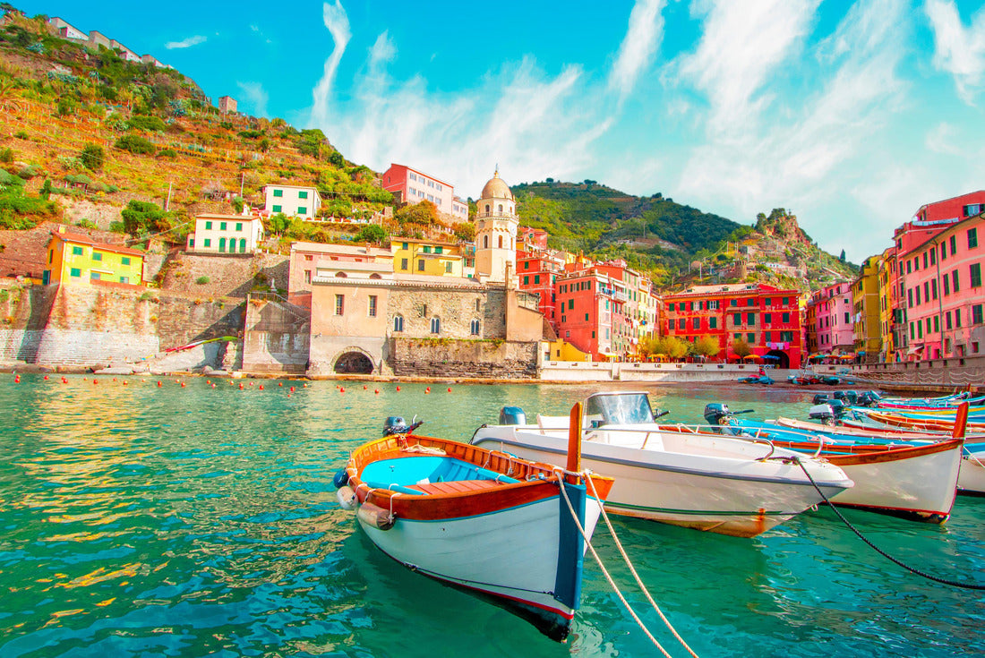 fishing boat in Vernazza - Cinque Terre on the mountain near the Mediterranean Sea in Liguria - Italy 2000pc Puzzle