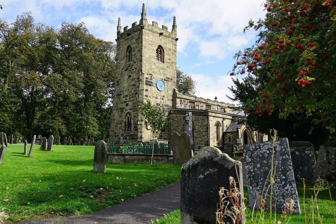 The village of Eyam in the Derbyshire Peak District 2000pc Puzzle