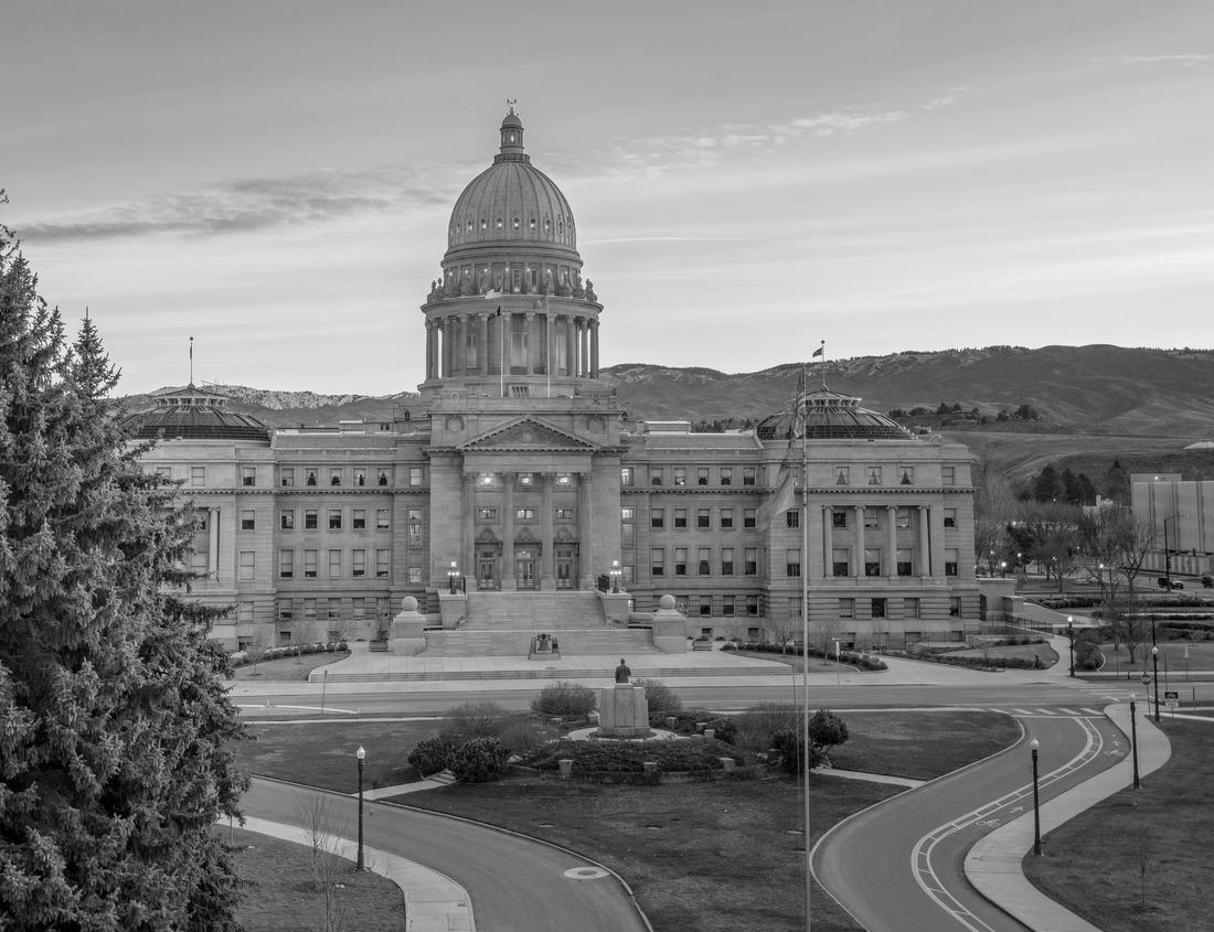 Noah Jigsaw Puzzle Old city of Bensheim, Hessen, Germany in black white 1000 pieces