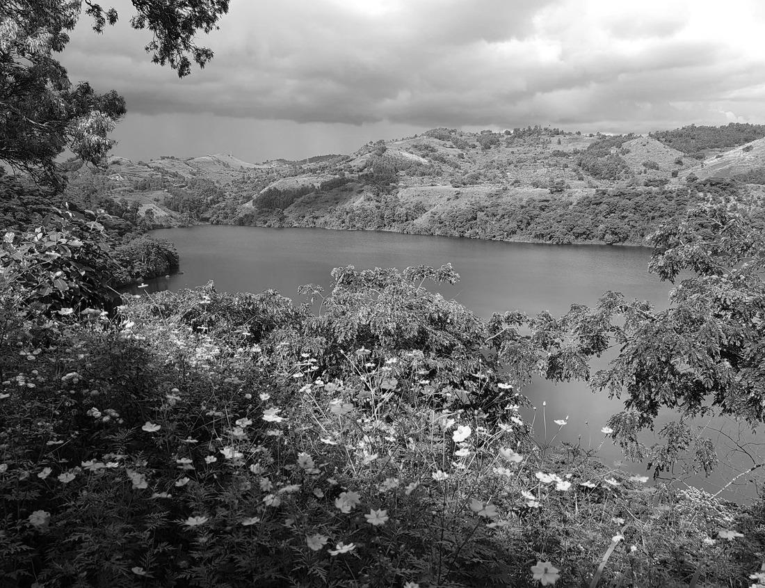 Delaware Water Gap is a water gap between New Jersey and Pennsylvania where the Delaware River cuts through a large ridge of the Appalachian Mountains. Delaware Water Gap National Recreation Area 1000pc PuzzleBlack and White