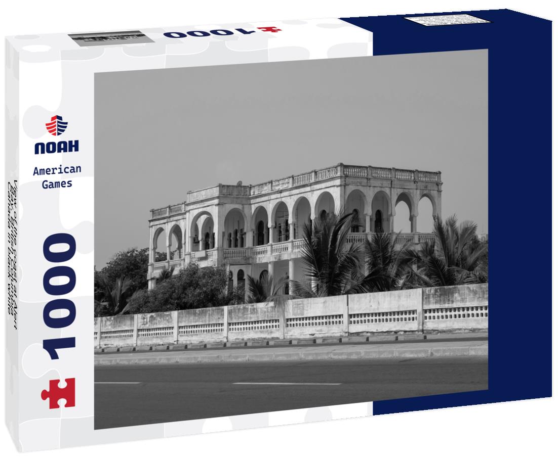 the coast at Alert Bay, British Columbia, Canada 1000pc PuzzleBlack and White