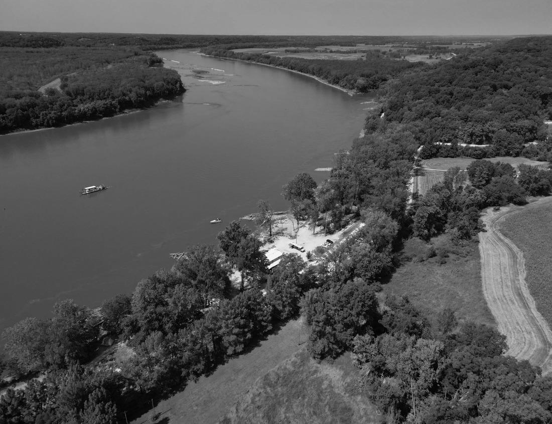 Noah Jigsaw Puzzle Sonora, California, USA: The afternoon traffic crowds Highway 49 crosses the historic downtown of Sonora in black white 1000 pieces