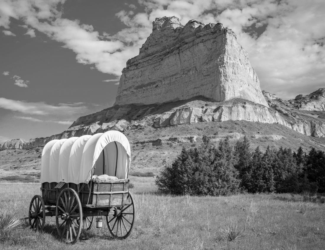 Noah Jigsaw Puzzle Szentendre, Hungary. Famous and beautiful historical downtown on Danube riverbank, Budapest in black white 1000 pieces