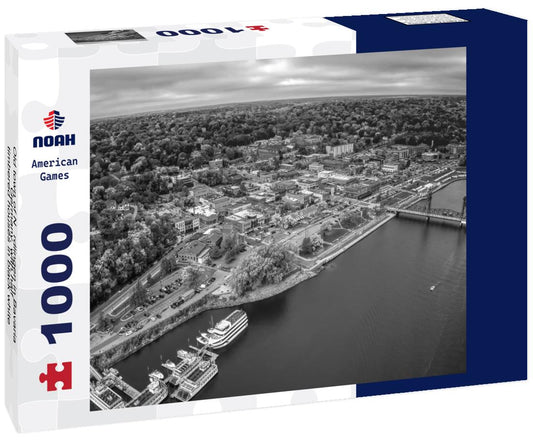 Noah Jigsaw Puzzle Old town of Nördlingen in Bavaria, Germany, with half-timbered houses in black white 1000 pieces