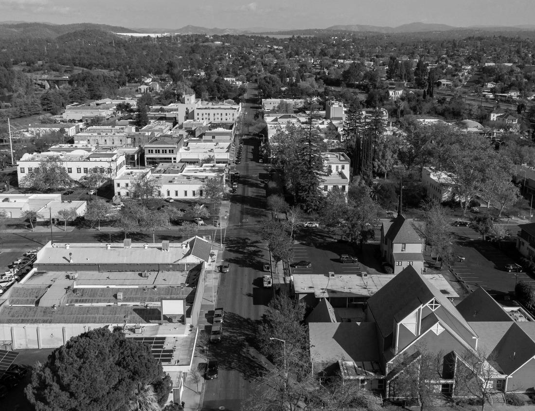 Noah Jigsaw Puzzle Panorama of the city of Bielawa in the Owl Mountains in Lower Silesia in black white 1000 pieces