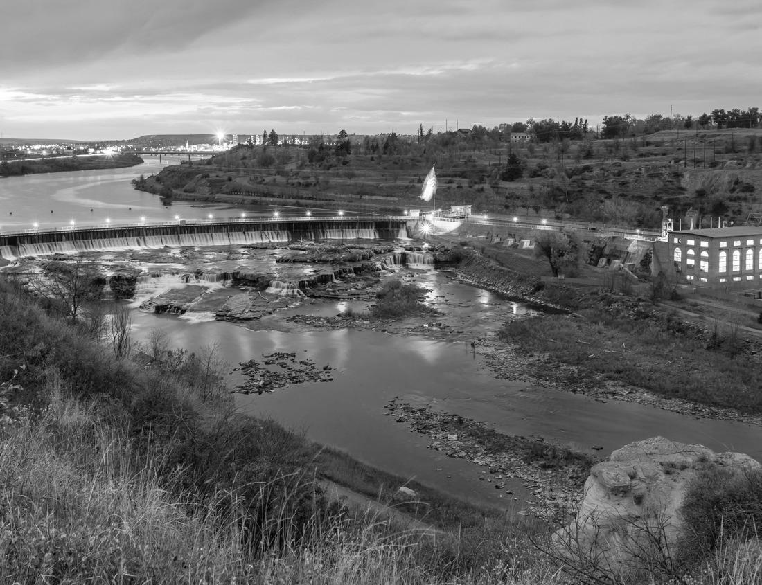 Noah Jigsaw Puzzle Bojnice medieval castle, UNESCO heritage site in Slovakia. Romantic castle at sunset in Bojnice, Slovakia in black white 1000 pieces
