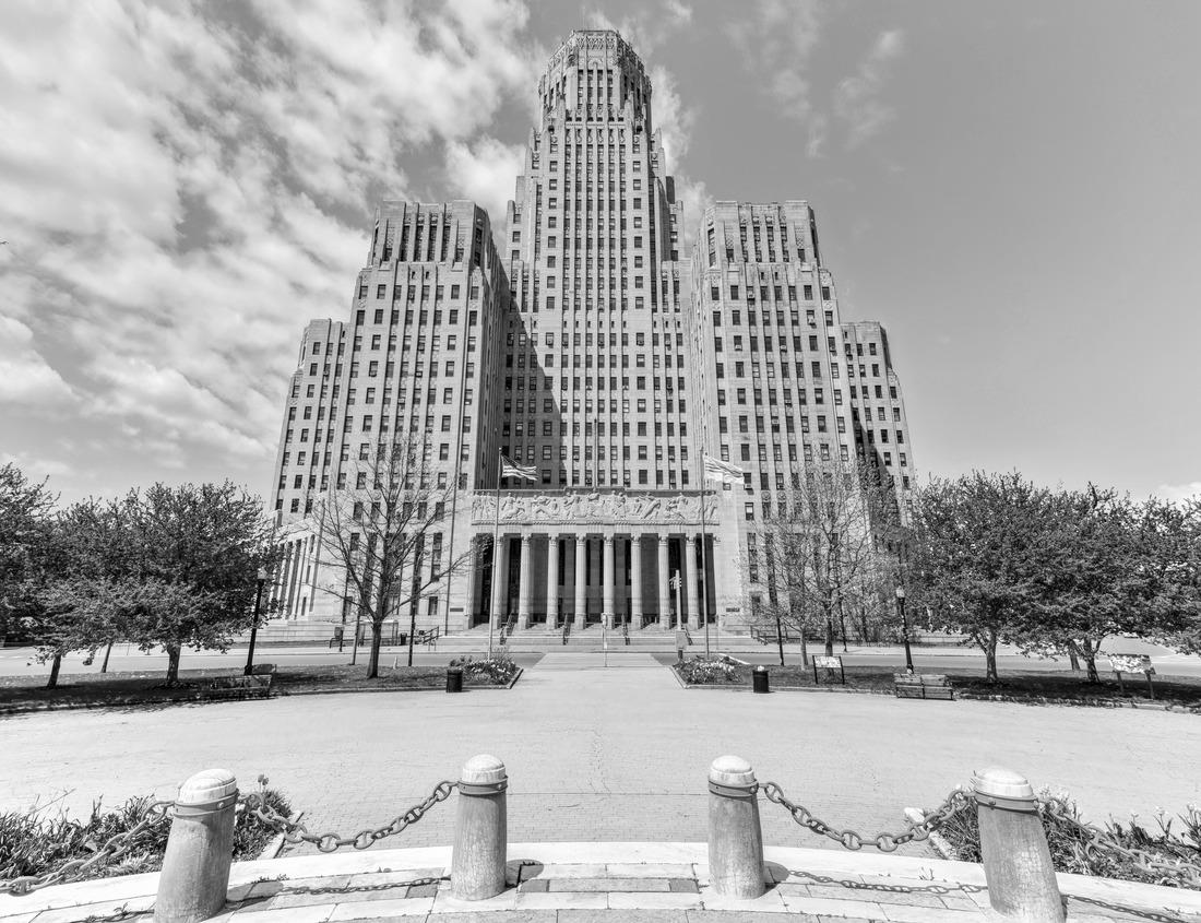 Noah Jigsaw Puzzle Old city of Maastricht, Netherlands in black white 1000 pieces