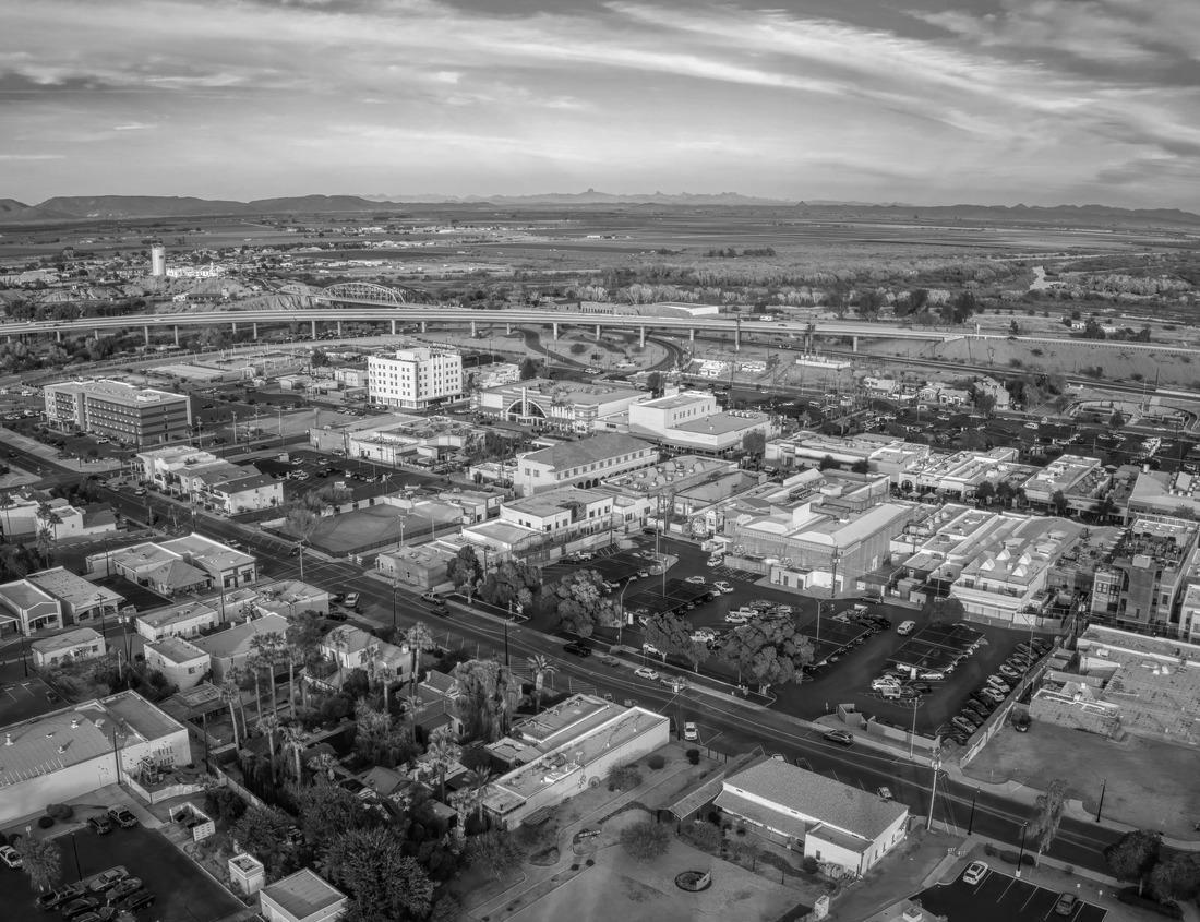 Noah Jigsaw Puzzle Autumn Colors on a Flat Rocky Ridge on the Blue Ridge Parkway in North Carolina in black white 1000 pieces