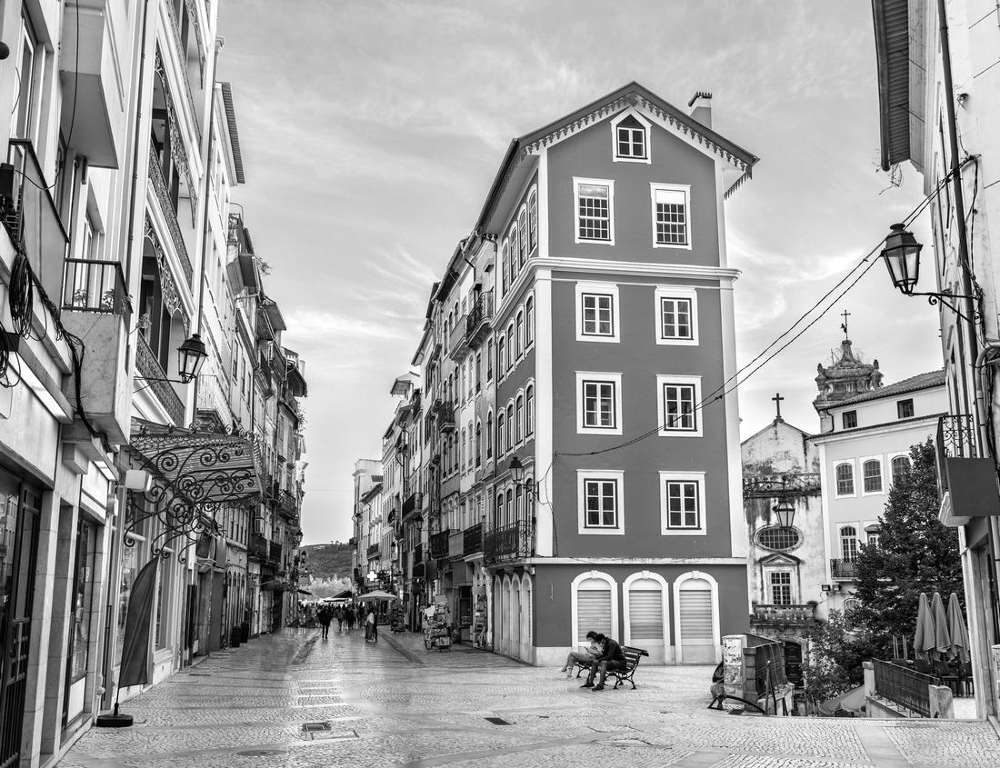 Noah Jigsaw Puzzle Asian woman wearing japanese traditional kimono at Temple in Tokyo, Japan in black white 1000 pieces