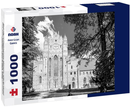 Noah Jigsaw Puzzle Blue city of Chefchaouen, Morocco, with its vibrant blue walls, traditional architecture, and picturesque mountain views in black white 1000 pieces