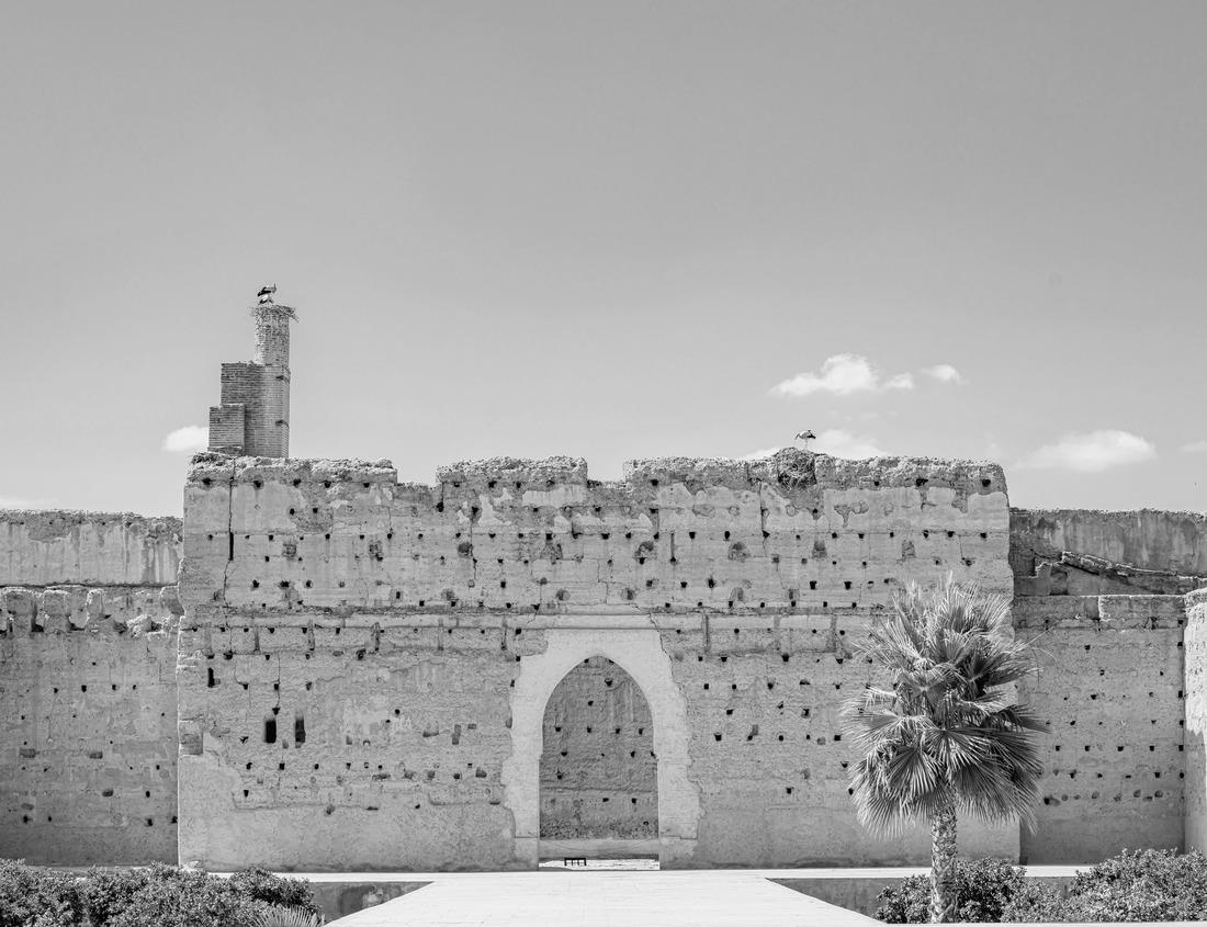 Noah Jigsaw Puzzle Milwaukee, Wisconsin, USA. Cityscape image of downtown Milwaukee, Wisconsin, USA with reflection of the skyline in Mnemonee River at twilight blue hour in black white 1000 pieces