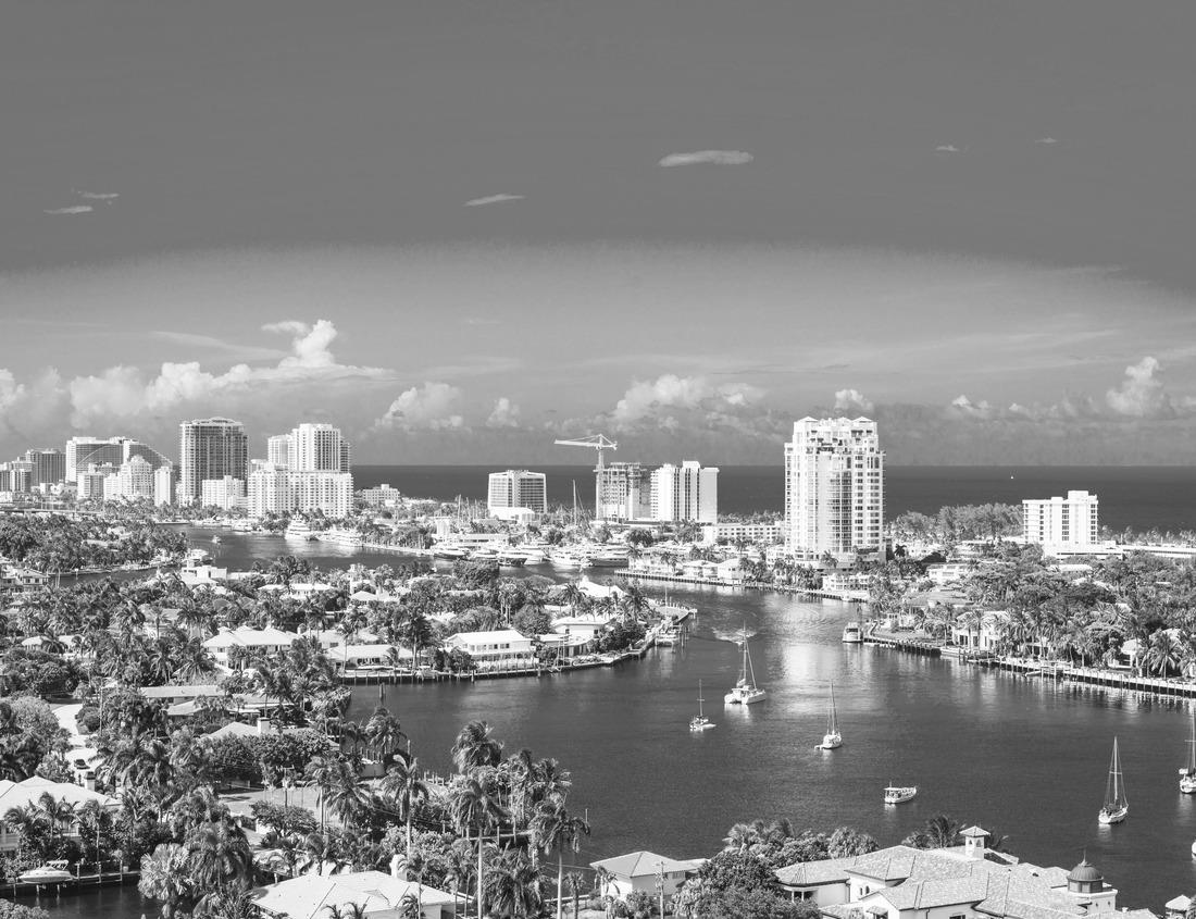 Noah Jigsaw Puzzle Koosah Falls in Willamette National Forest, Oregon in black white 1000 pieces