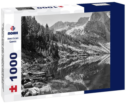 Noah Jigsaw Puzzle Paris Eiffel Tower and Trocadero garden at sunset in Paris, France. Eiffel Tower is one of the most famous landmarks of Paris in black white 1000 pieces