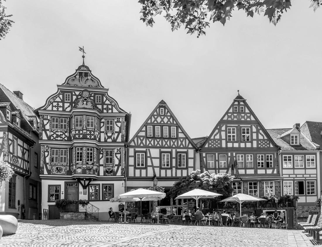 Noah Jigsaw Puzzle The vibrant town of Chefchaouen, nestled in the Rif Mountains of Morocco, comes alive at night with a dazzling display of lights. The iconic blue-washed buildings create a magical and picturesque view in black white 1000 pieces