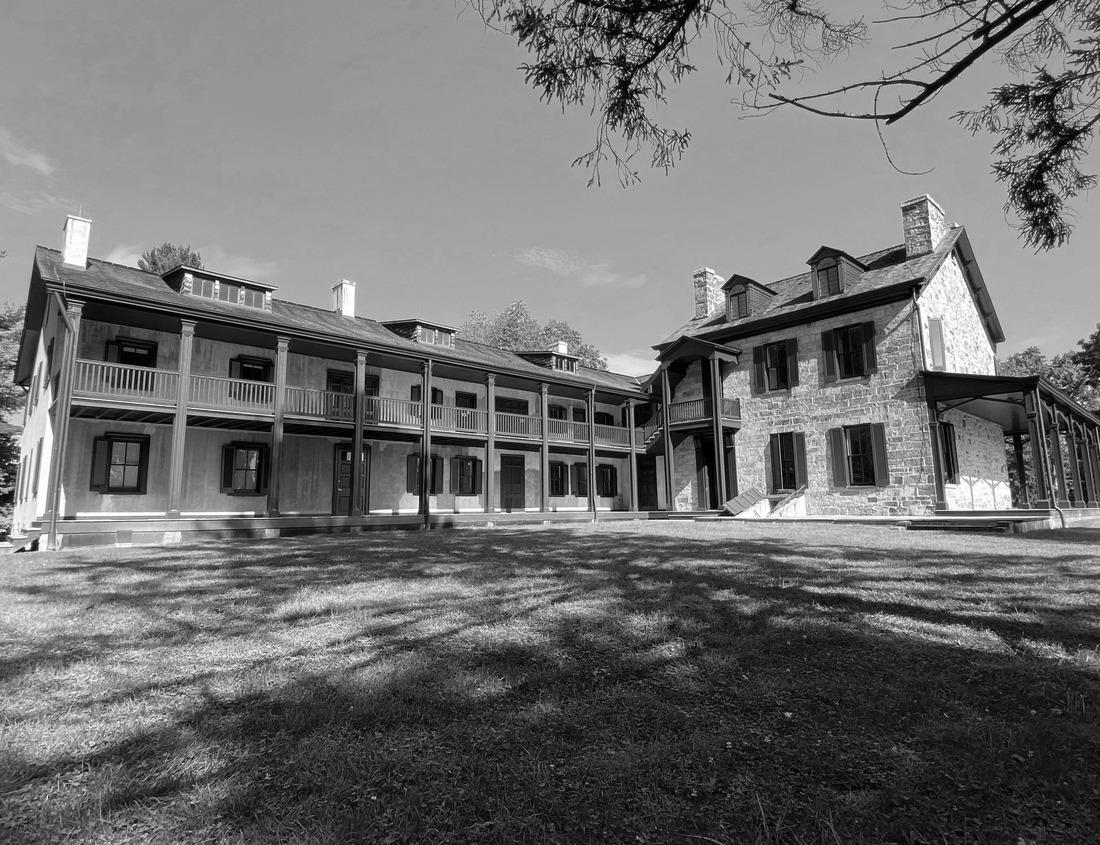 Noah Jigsaw Puzzle Old Town Square with monument timelapse in Prague, Czech Republic. It is the most well known city square (Staromestka nameste) in black white 1000 pieces