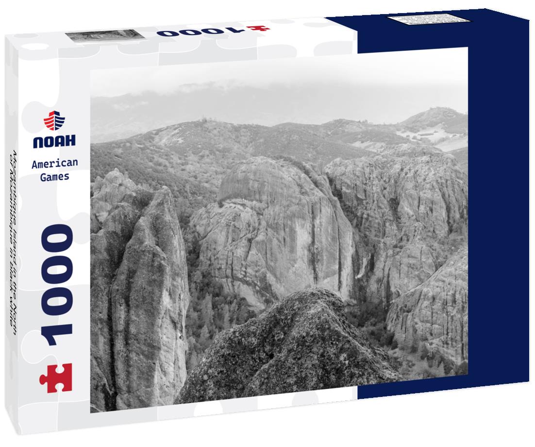 Noah Jigsaw Puzzle Mozambique Island in the North of Mozambique in black white 1000 pieces