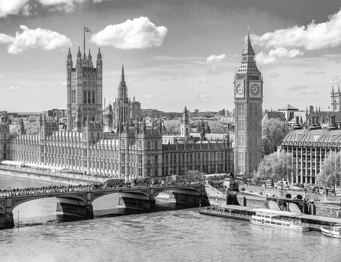 Noah Jigsaw Puzzle Lake Bled in Slovenia. Beautiful mountains and Bled lake with small Pilgrimage Church. Bled lake and island with Pilgrimage Church of the Assumption of Maria in black white 1000 pieces