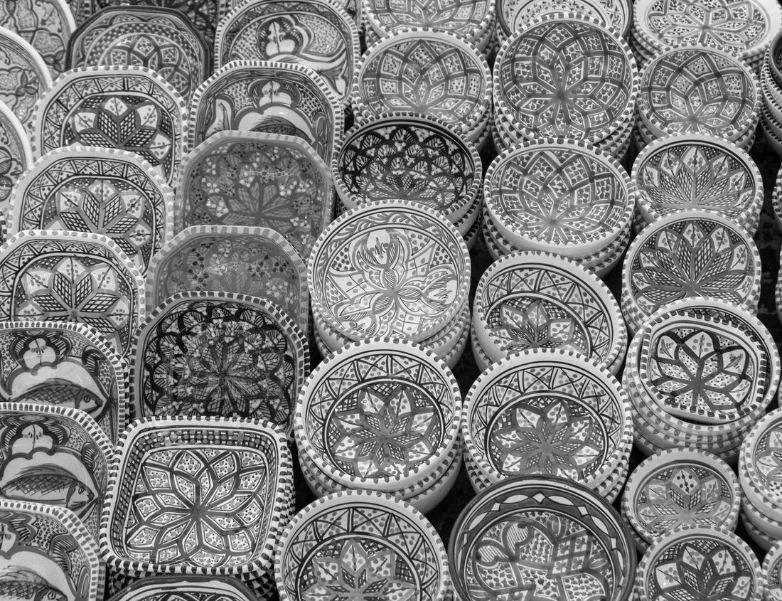 Noah Jigsaw Puzzle Washington Park in Oregon. Landscape of forest and vegetation in the park in black white 1000 pieces