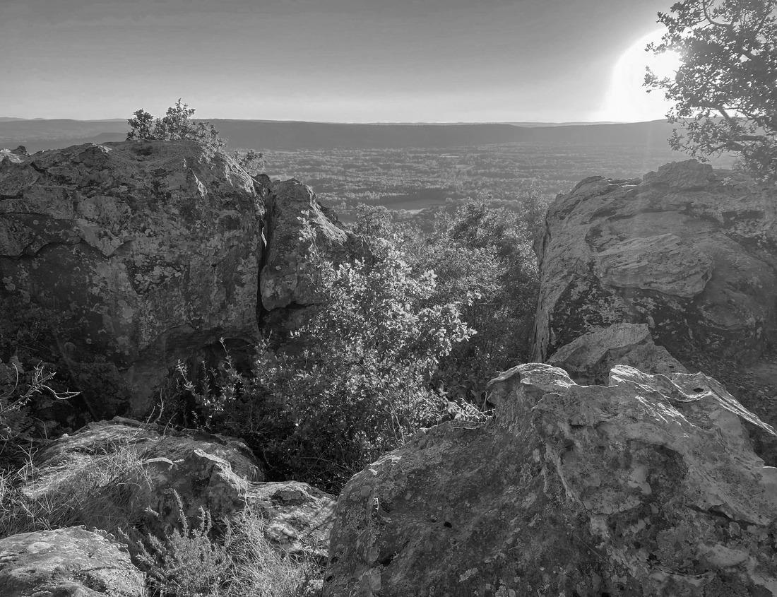 Noah Jigsaw Puzzle Early June in the South Unit of the Badlands, Theodore Roosevelt National Park in North Dakota in black white 1000 pieces