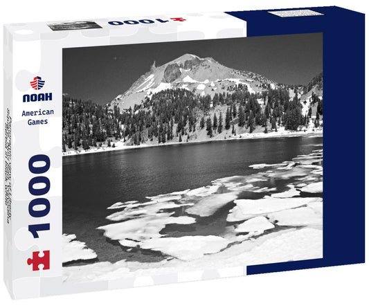 Noah Jigsaw Puzzle Panoramic view of Liberty Square, Novi Sad, Vojvodina, Serbia in black white 1000 pieces