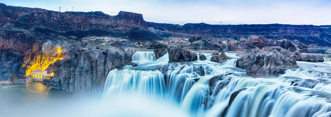 Noah Jigsaw Puzzle Beautiful Shoshone Fall in blue hour. Snake River, Twin Falls, Idaho panorama 1000 pieces