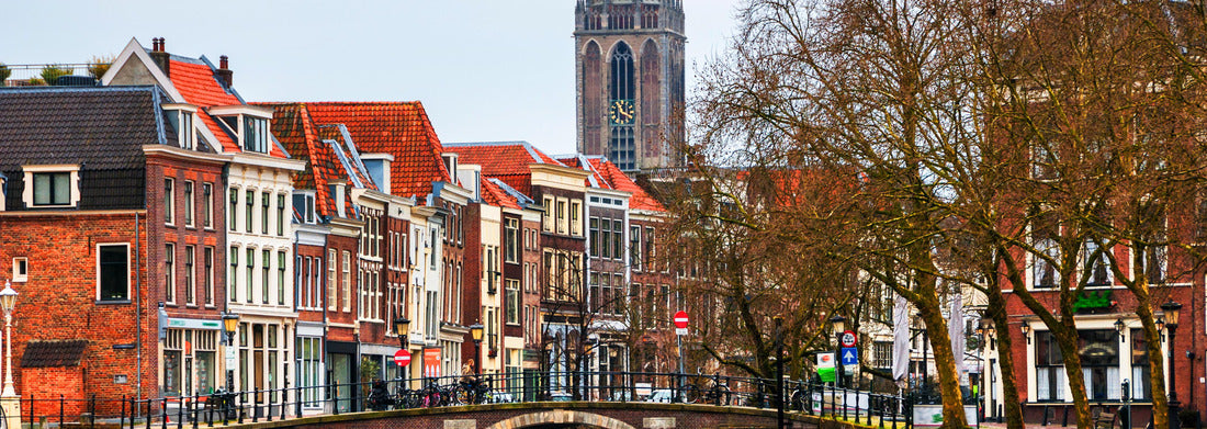 Noah Jigsaw Puzzle Utrecht, Netherlands. View of the old town with Dom Tower in Utrecht, Netherlands during cloudy day panorama 1000 pieces