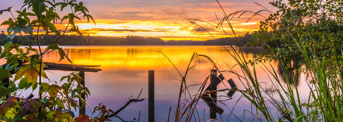 Noah Jigsaw Puzzle Evening at Elvis Presley Lake Elvis Presley Lake is a 322 acre lake located in Lee County, outside of Tupelo, Mississippi panorama 1000 pieces