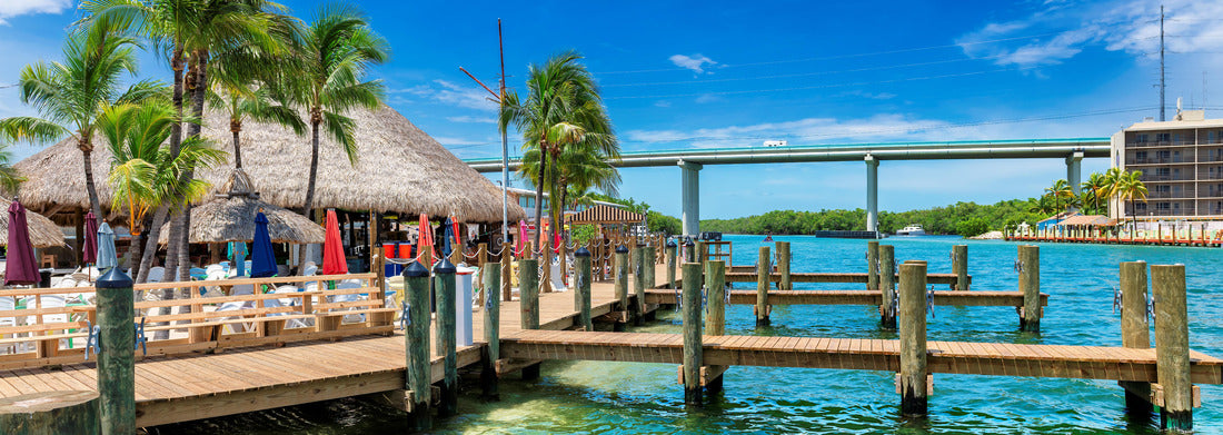 Noah Jigsaw Puzzle Tropical beach and pier on sunny beach in Key Largo, Florida keys islands panorama 1000 pieces