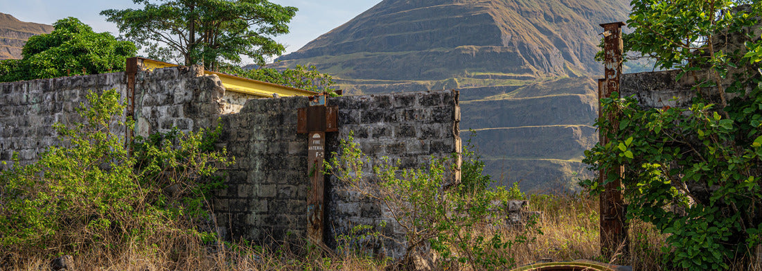Noah Jigsaw Puzzle Mount Nimba, Liberia: an abandoned mining site and the highest point in West Africa panorama 1000 pieces