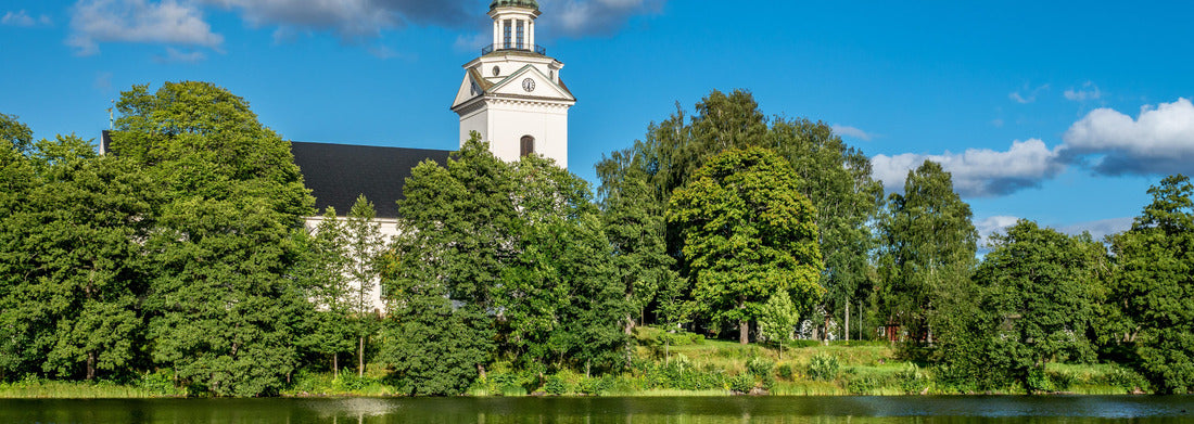 Noah Jigsaw Puzzle Beautiful white church in Fagersta, Sweden panorama 1000 pieces