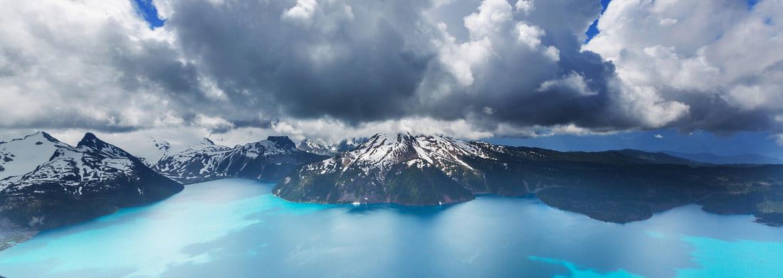 Noah Jigsaw Puzzle Hiking to the turquoise waters of the picturesque Garibaldi Lake near Whistler, BC, Canada. Very popular hiking destination in British Columbia panorama 1000 pieces
