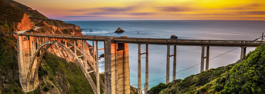 Noah Jigsaw Puzzle Bixby Bridge (Rocky Creek Bridge) and Pacific Coast Highway at sunset near Big Sur in California, USA panorama 1000 pieces