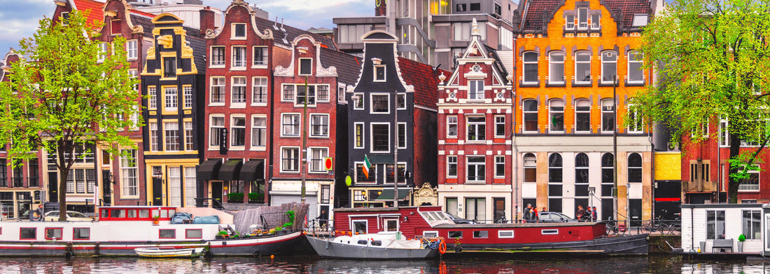 Noah Jigsaw Puzzle Amsterdam Dutch dance houses over the Amstel river landmark in the old European city spring landscape panorama 1000 pieces