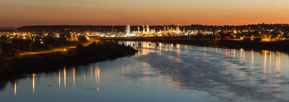 Noah Jigsaw Puzzle City lights of Great Falls, Montana over the Missouri River panorama 1000 pieces