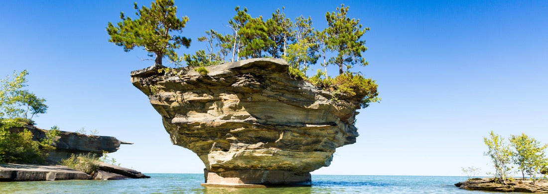 Noah Jigsaw Puzzle Turnip Rock at Lake Huron in Port Austin Michigan. Underwater view of the rock under the clear water panorama 1000 pieces
