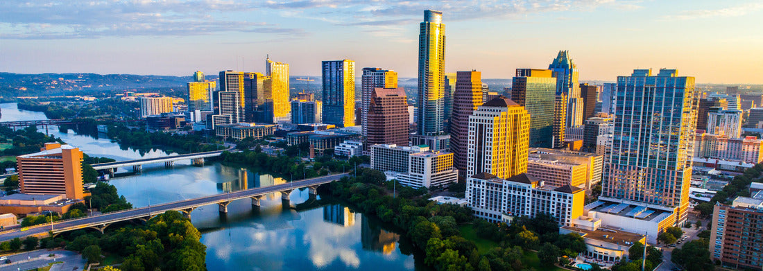 Noah Jigsaw Puzzle Austin Texas USA sunrise skyline cityscape over Town Lake or Lady Bird Lake with amazing reflection. Skyscrapers and Texas State Building in the distance you can see the whole city in the summer panorama 1000 pieces