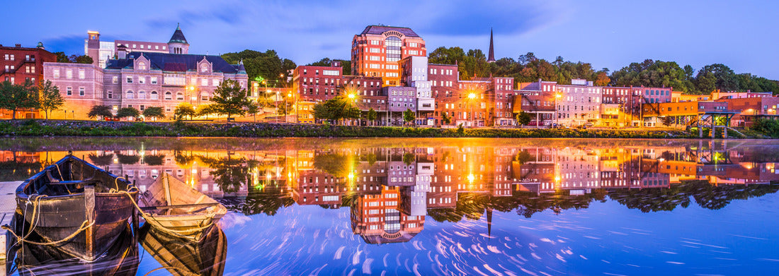 Noah Jigsaw Puzzle Augusta, Maine, USA downtown skyline on the Kennebec River panorama 1000 pieces