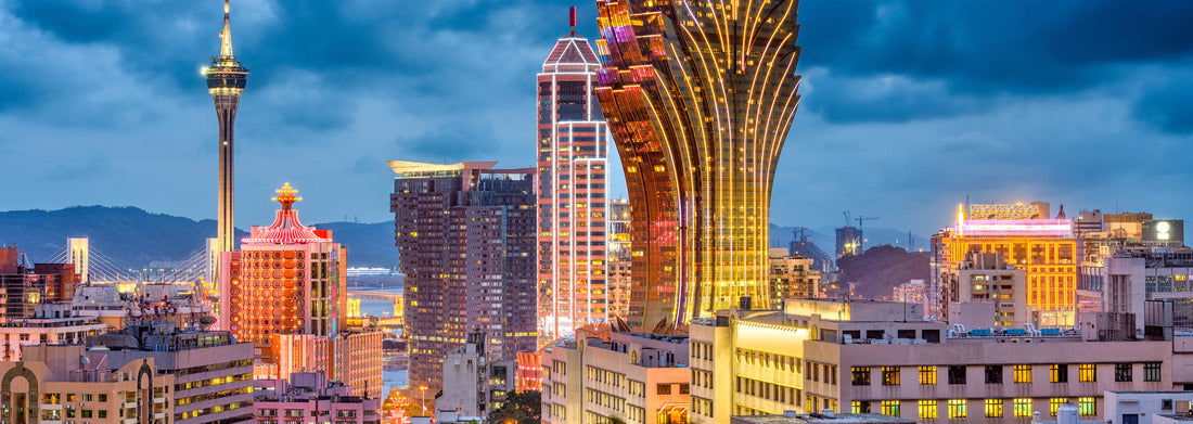 Noah Jigsaw Puzzle Macau, China city skyline at dusk panorama 1000 pieces