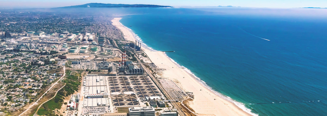 Noah Jigsaw Puzzle Aerial view of an oil refinery on the beach of El Segundo, Los Angeles, CA panorama 1000 pieces