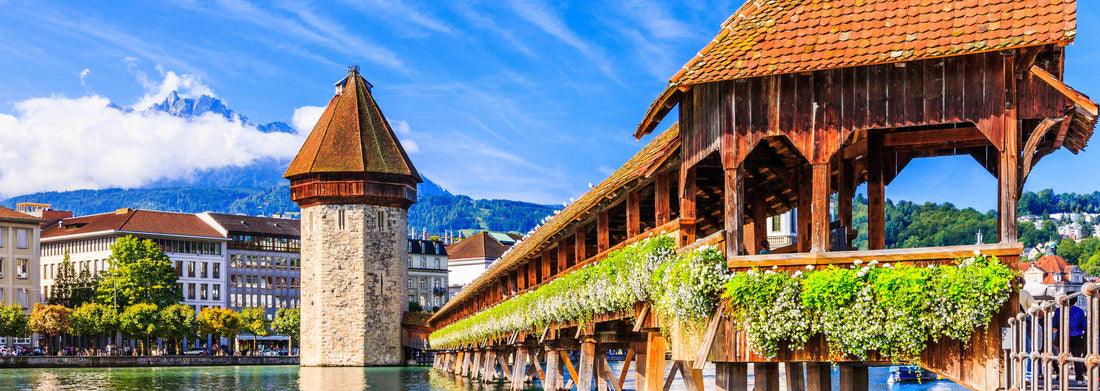 Noah Jigsaw Puzzle Lucerne, Switzerland. Historic city center with the famous Chapel Bridge and Mount Pilatus on the background. (Lake Lucerne) panorama 1000 pieces