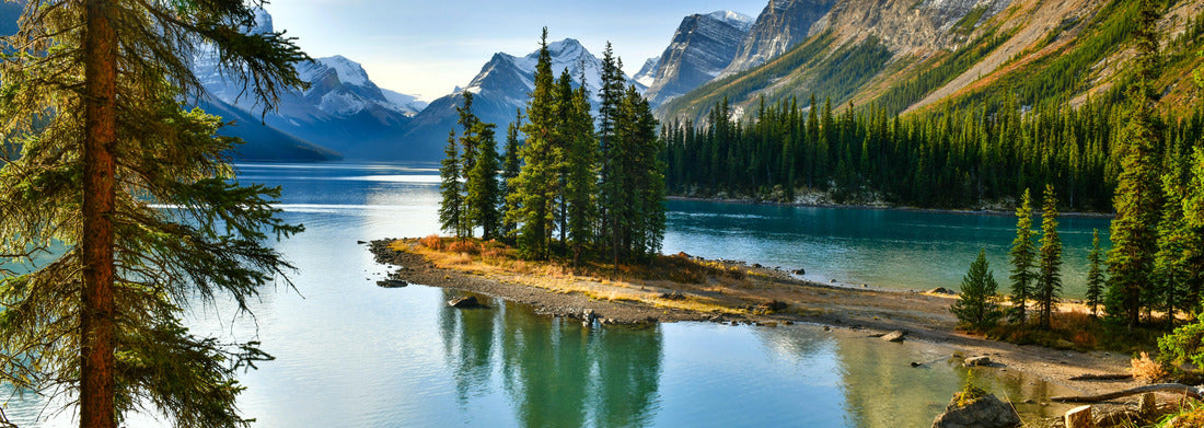 Noah Jigsaw Puzzle Beautiful Spirit Island in Maligne Lake, Jasper National Park, Alberta, Canada panorama 1000 pieces