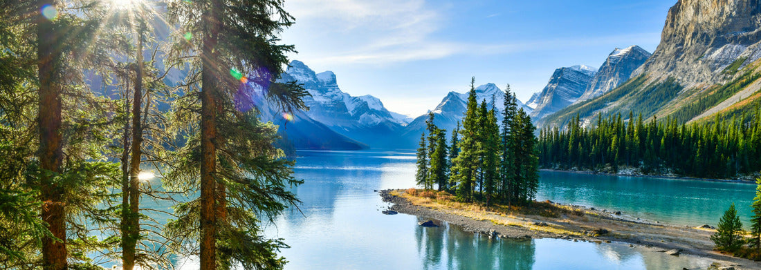 Beautiful Spirit Island in Maligne Lake, Jasper National Park, Alberta, Canada 1000pc Panoramic Puzzle
