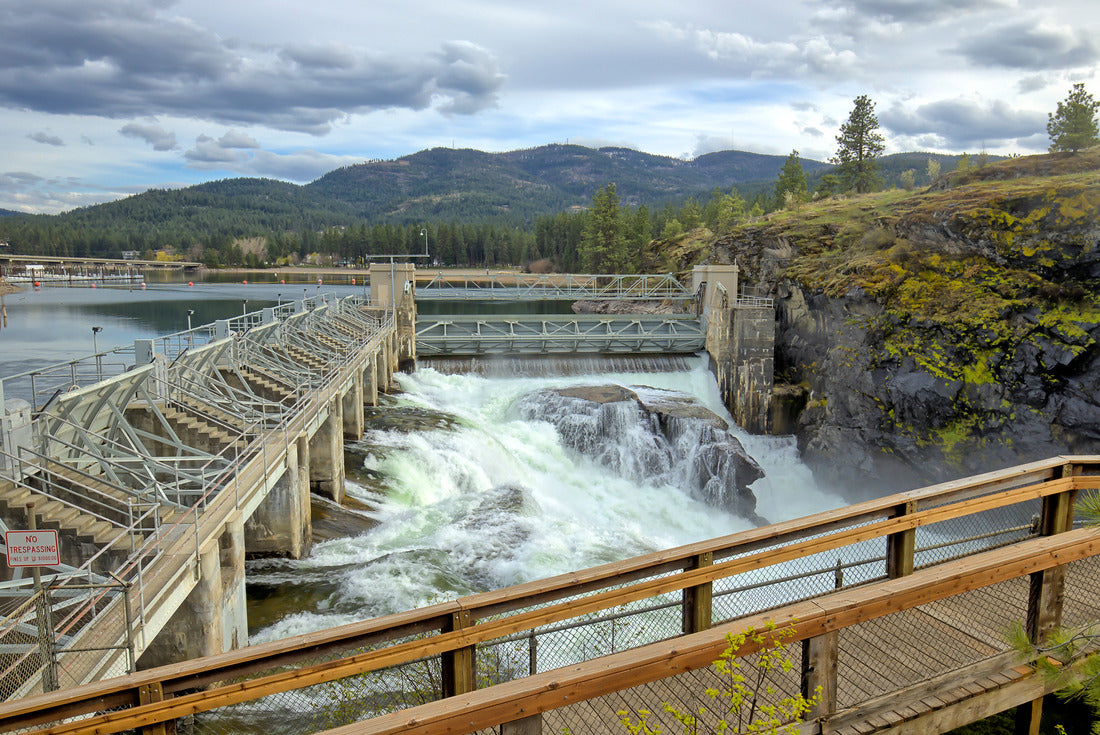 Noah Jigsaw Puzzle Water flowing through the Post Falls Dam in Post Falls, Idaho 2000 pieces