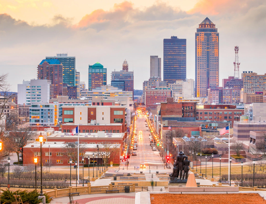 Noah Jigsaw Puzzle Des Moines Iowa skyline in USA 1000 pieces