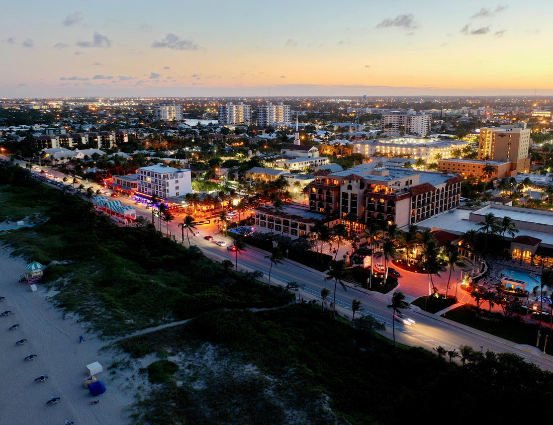 Noah Jigsaw Puzzle Delray Beach at night, South Florida 1000 pieces