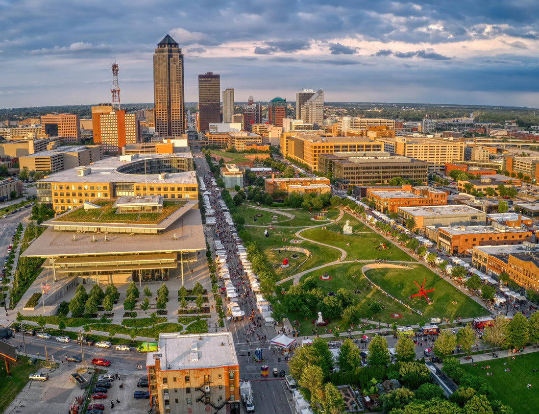 Des Moines, Iowa Skyline facing West 1000pc Puzzle