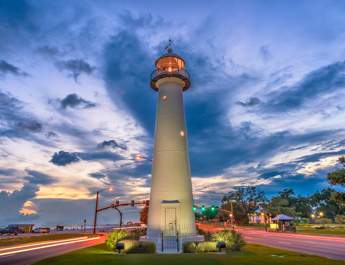 Noah Jigsaw Puzzle Biloxi, Mississippi, USA Lighthouse at dusk 1000 pieces