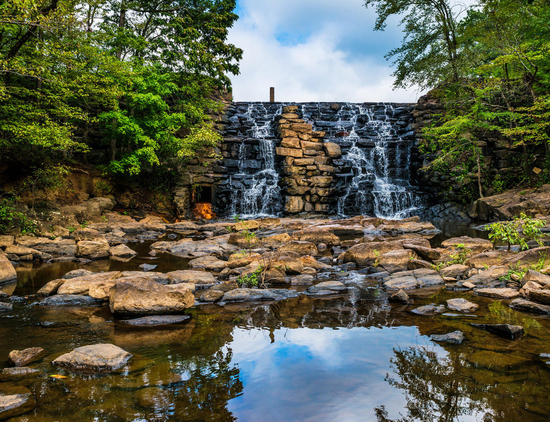 Noah Jigsaw Puzzle Waterfall at Chewacla State Park new Auburn, Alabama 1000 pieces