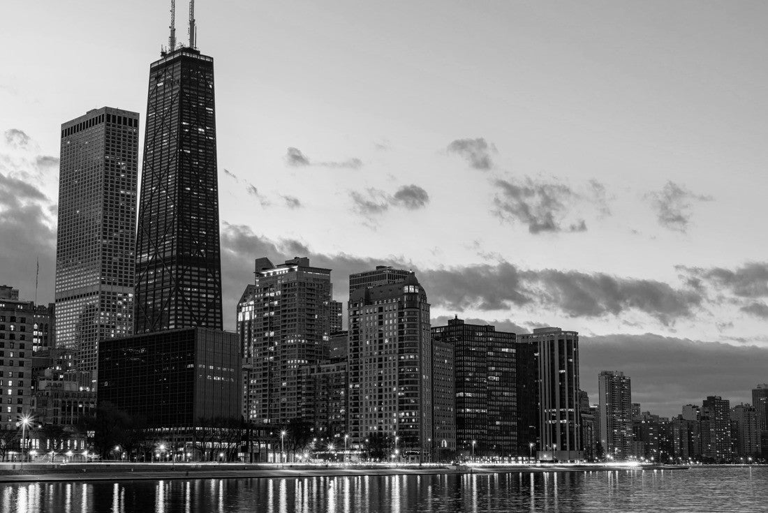 Noah Jigsaw Puzzle Chicago City river side in beautiful dusk, Illinois, USA in black white 2000 pieces