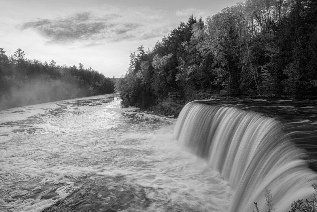 Autumn sunrise at Tahquamenon Falls State Park on Michigan's Upper Peninsula 2000pc PuzzleBlack and White